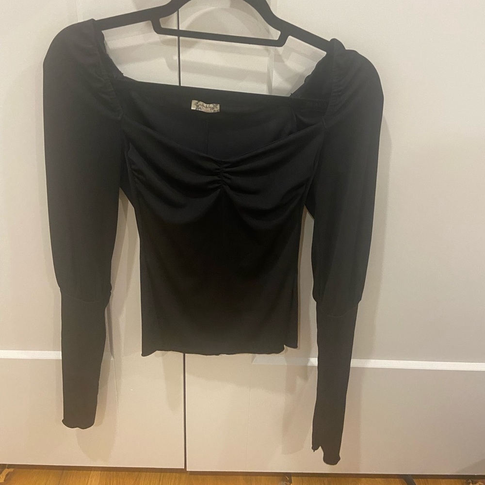 Free people black long sleeve, ribbed, arm detail